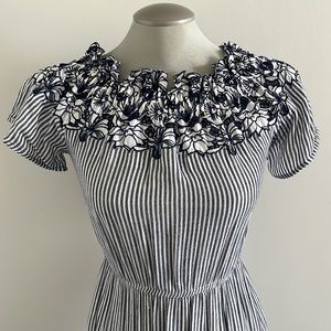 H&M Off Shoulder Striped Dress  size 4